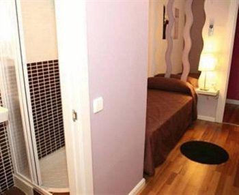 Room Pride Madrid Eksteriør bilde